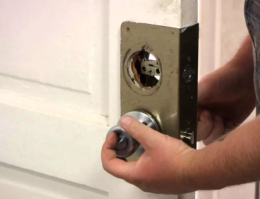 Locksmith-Services-in-Agoura-Hills